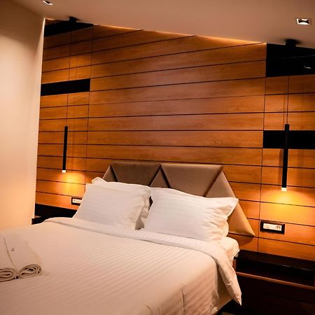 Hotel Goya Boutique Târgu Jiu Buitenkant foto
